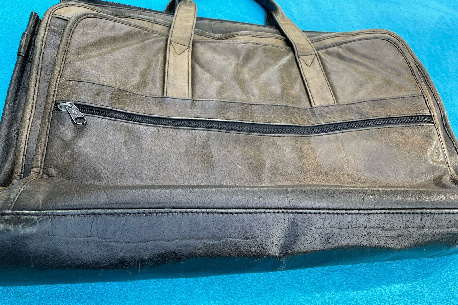 Vintage Leather Briefcase Portfolio Heritage Industries India Sun Faded Patina