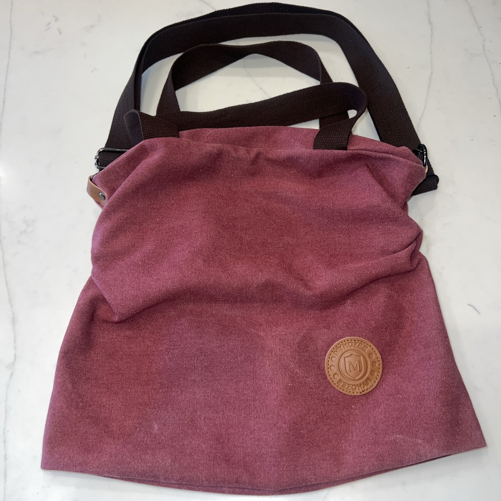 MYHOZEE Maroon Tote Bag Zip Adjustable Shoulder Strap Inner Pockets Men Casual