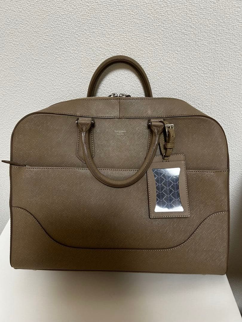 Pelle Morvida Business Bag Gray Beige Leather Near Mint with Tag