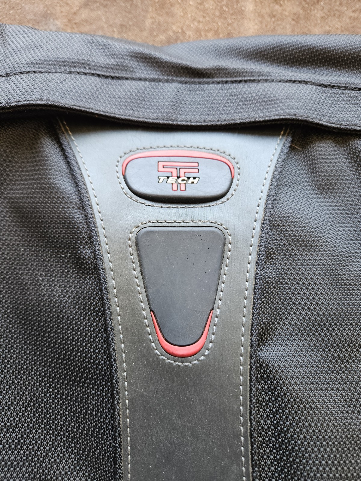 Tumi Tech Ballistic Messenger Bag 5508D Black Laptop Nylon Crossbody Strap