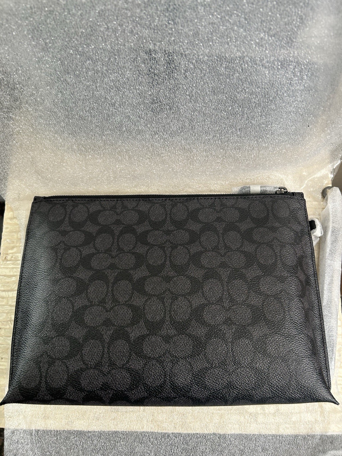 Coach Men’s Carry All Pouch In Signature Canvas and calf leather Charcoal/Black
