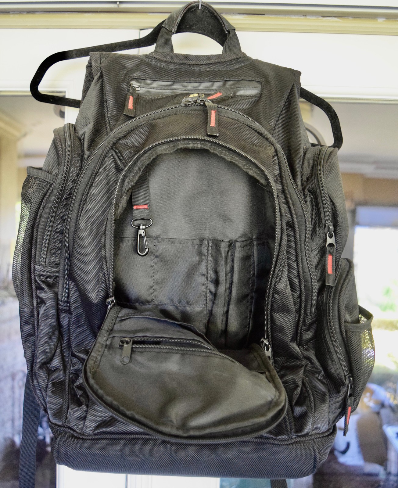 CODI FERRETTI Pro Sport Pack Laptop BACKPACK Blk. 20″ CUSTOM Mercedes Benz