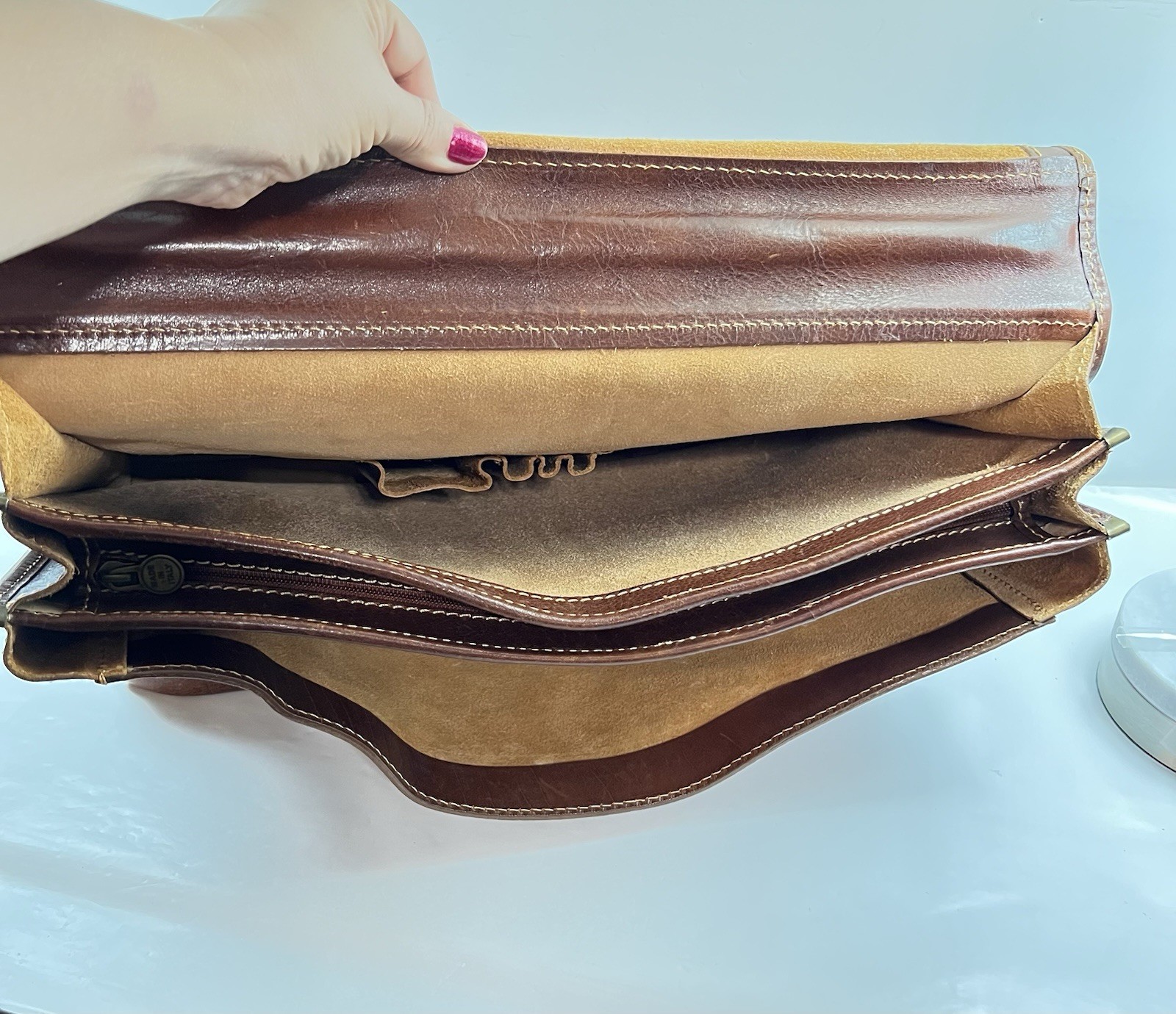 Cenzo Leather Briefcase Messenger Bag Floto Italian Calfskin Brass Hardware