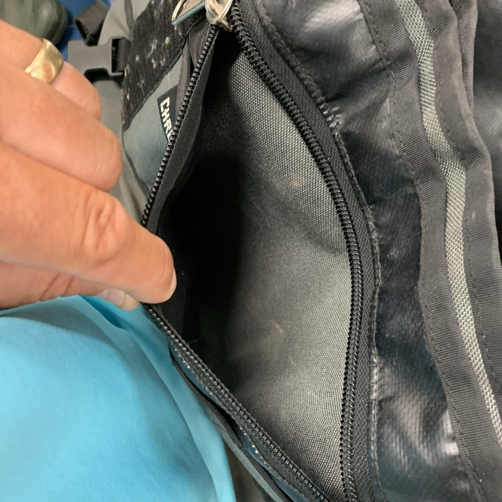 Chrome Industries Messenger Bag Gray & Black – Made In USA