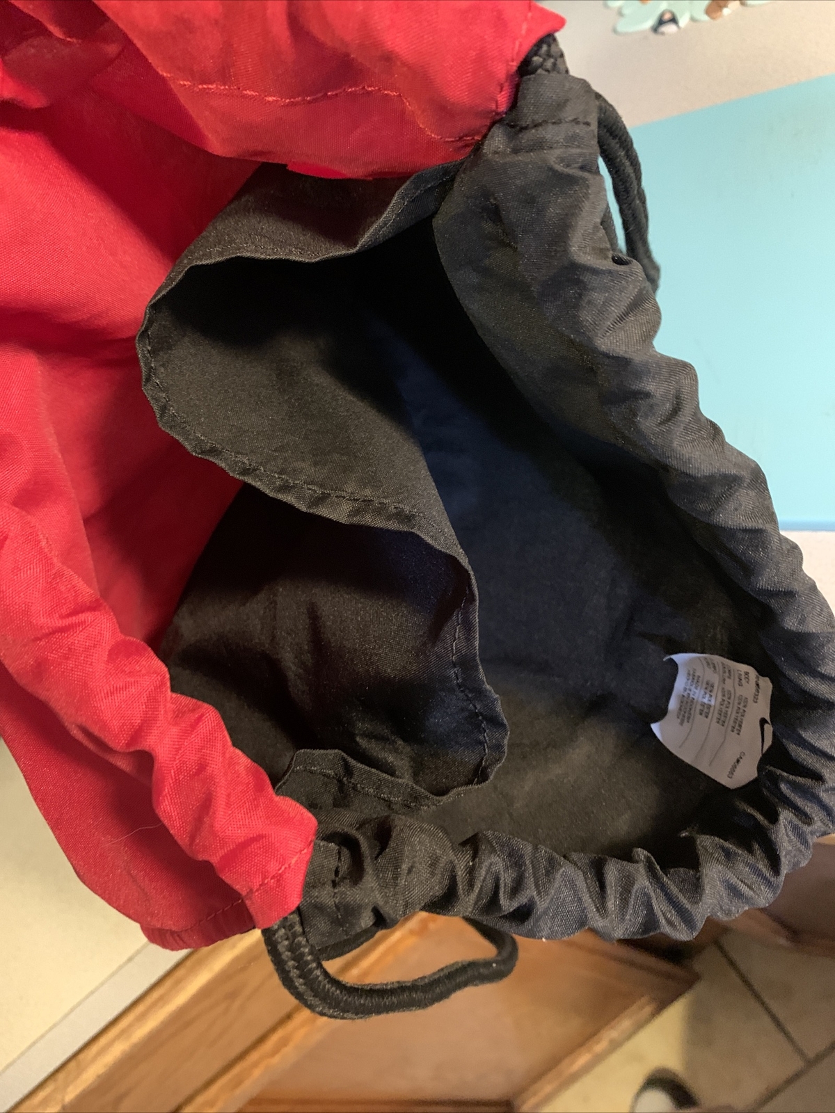 Nike drawstring bag Sack rn#56323 CA#05553 100%polyester 2 Sections! Red Black