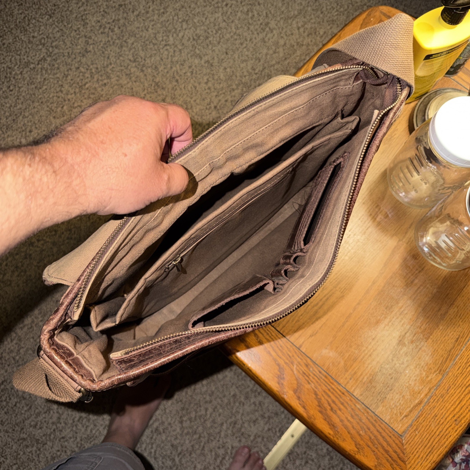 LEATHER MESSENGER BAG w/SHOULDER STRAP – BUFFALO JACKSON TRADING CO. ROOSEVELT