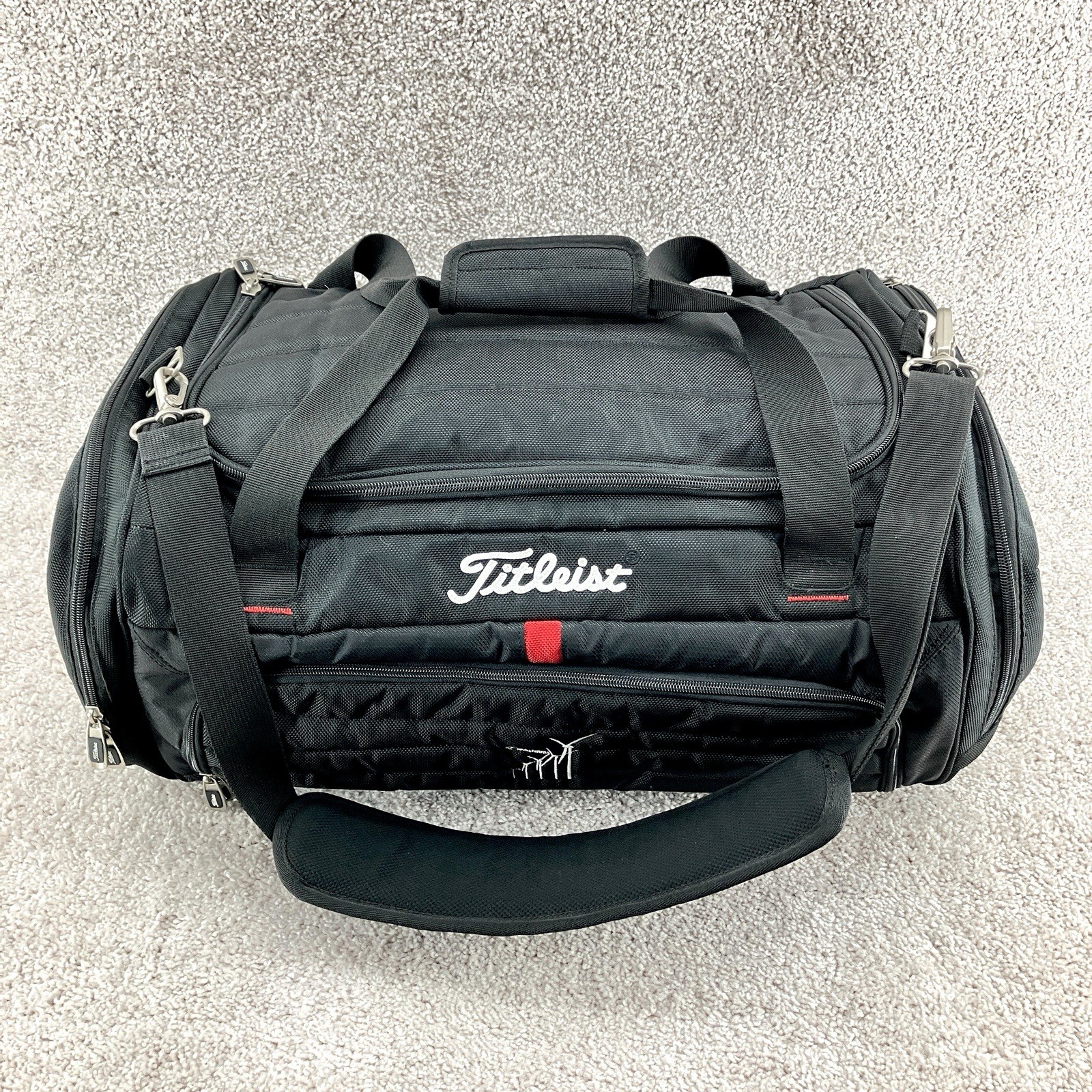 Titleist Canvas Travel Bag Black Zip Vent Outside Pockets Duffel Gym 22x14x10 in