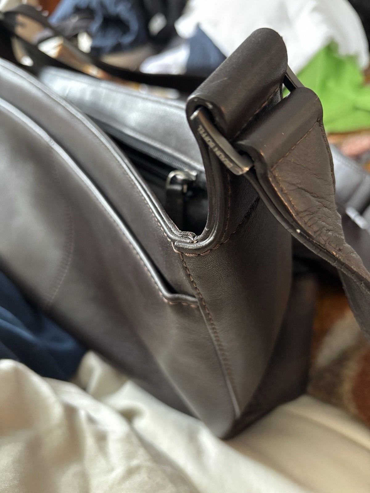 Braun Buffel Original Leather Messenger Shoulder Bag Retro Modern Style Germany