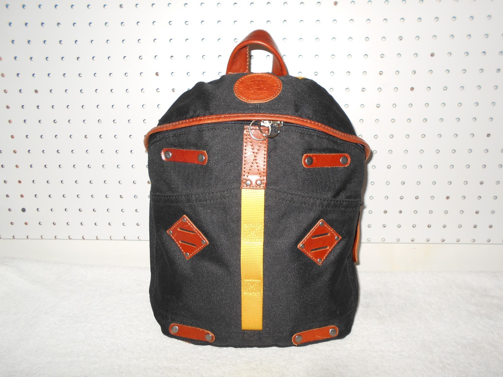 WILL LEATHER GOODS GIVE WILL CAMPUS 14X12 RUGGED SHELL BACKPACK