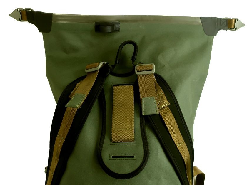 Import duty included for US buyers F/CE. Waterproof Seamless Rolltop Backpack O