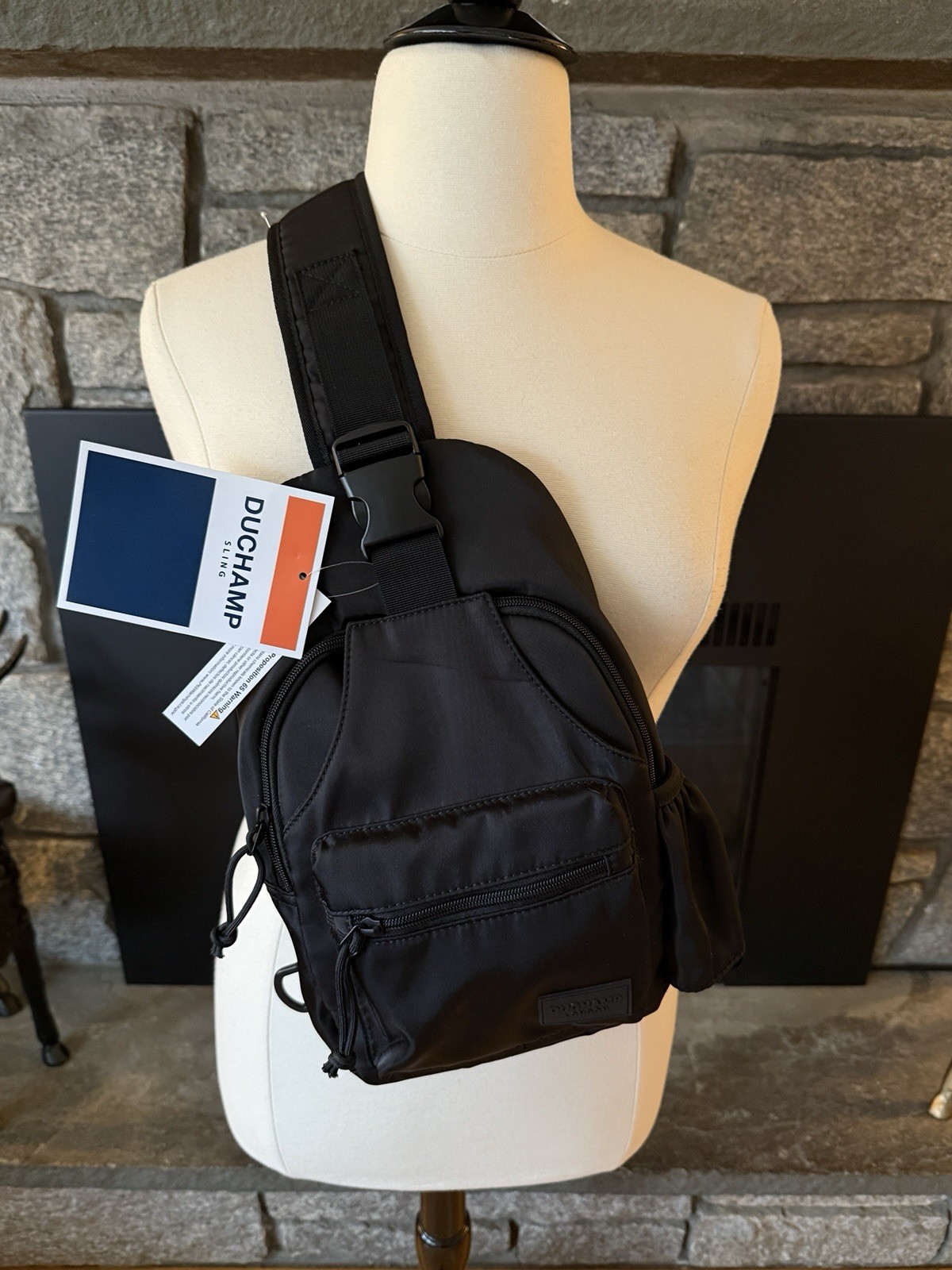 DUCHAMP London Sling Bag Backpack Crossbody Bag Black Nylon Lightweight