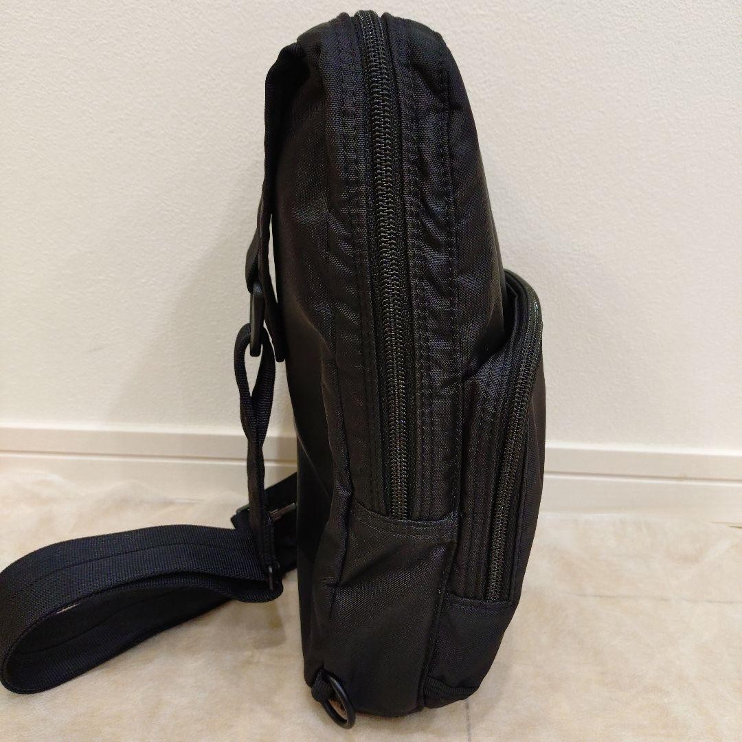 Authentic PORTER FLASH Shoulder Bag Black Nylon Lightweight Compact 180mm x 320m