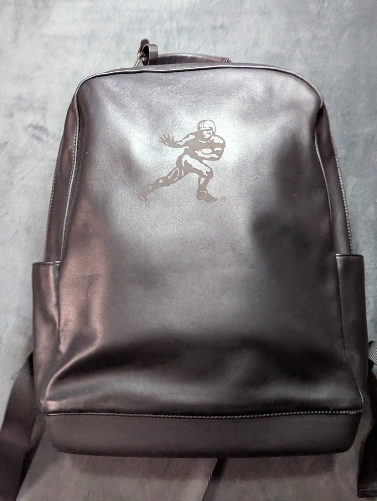 Ultra Rare Heisman logo Moleskine Black Zip Closure Inner Pockets, polyurethane