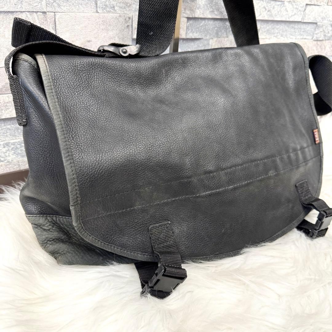 Mr Olive EOI Black Leather Messenger Bag Crossbody Shoulder Y2K Japan USED