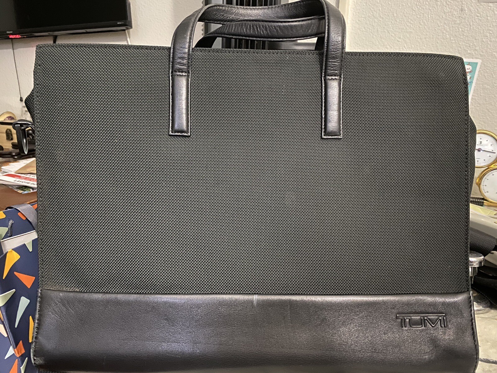 Tumi Black Ballistic Nylon Briefcase w/Strap Slim Laptop bag Classic Black Bag
