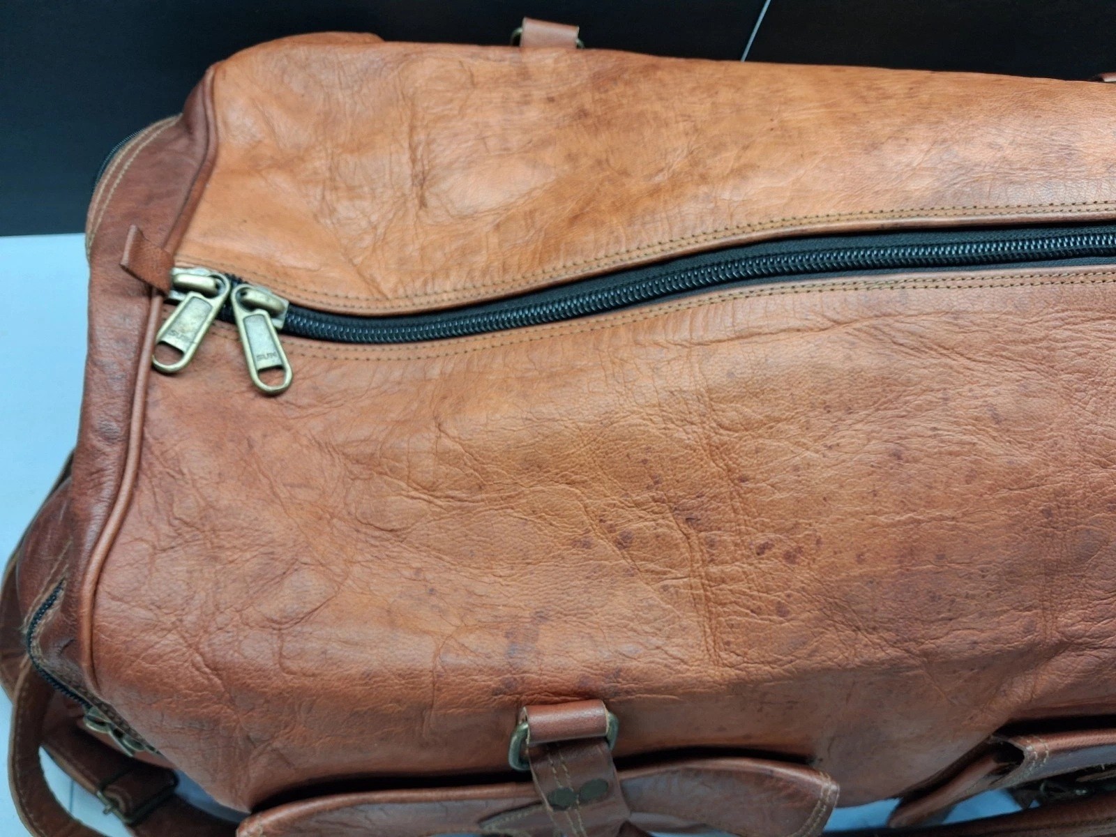 Komal’s Passion Leather 32″ Duffle Bag Adjustable Strap Multi Pocket