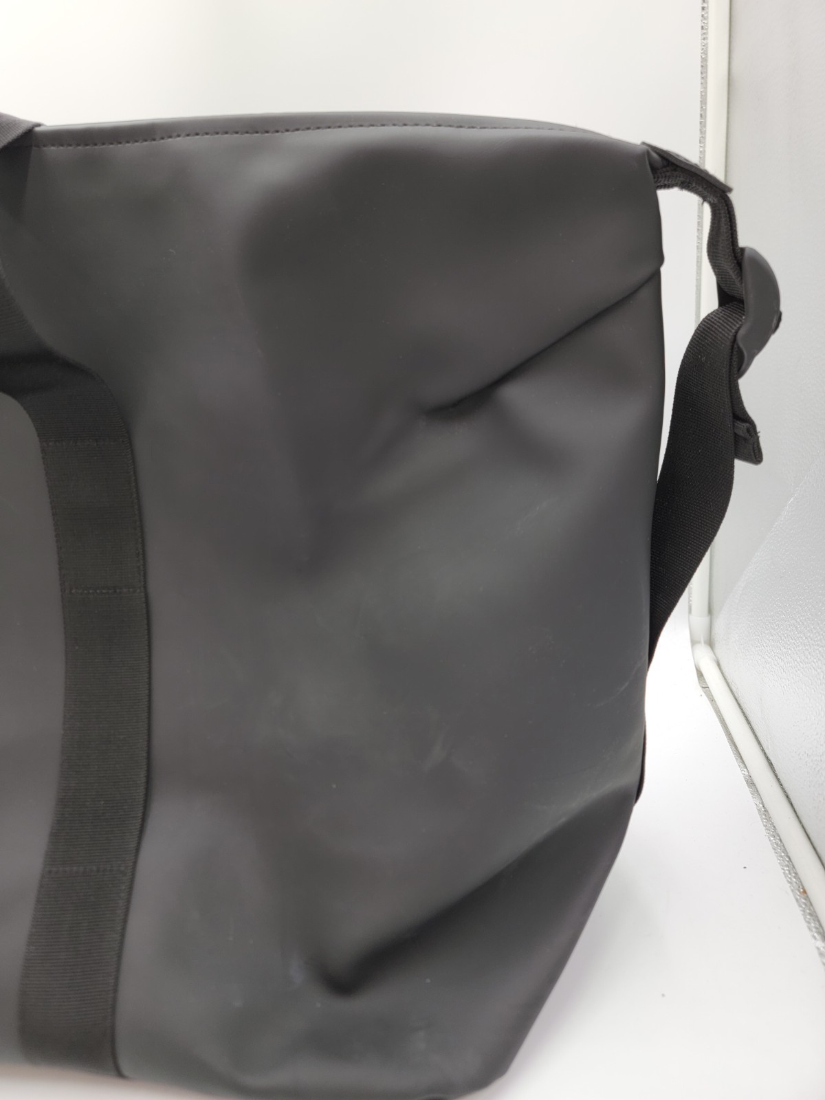 Rains MEDIUM Overnight Bag in Black Polyester w/Polyurethane Coat Waterproof Zip