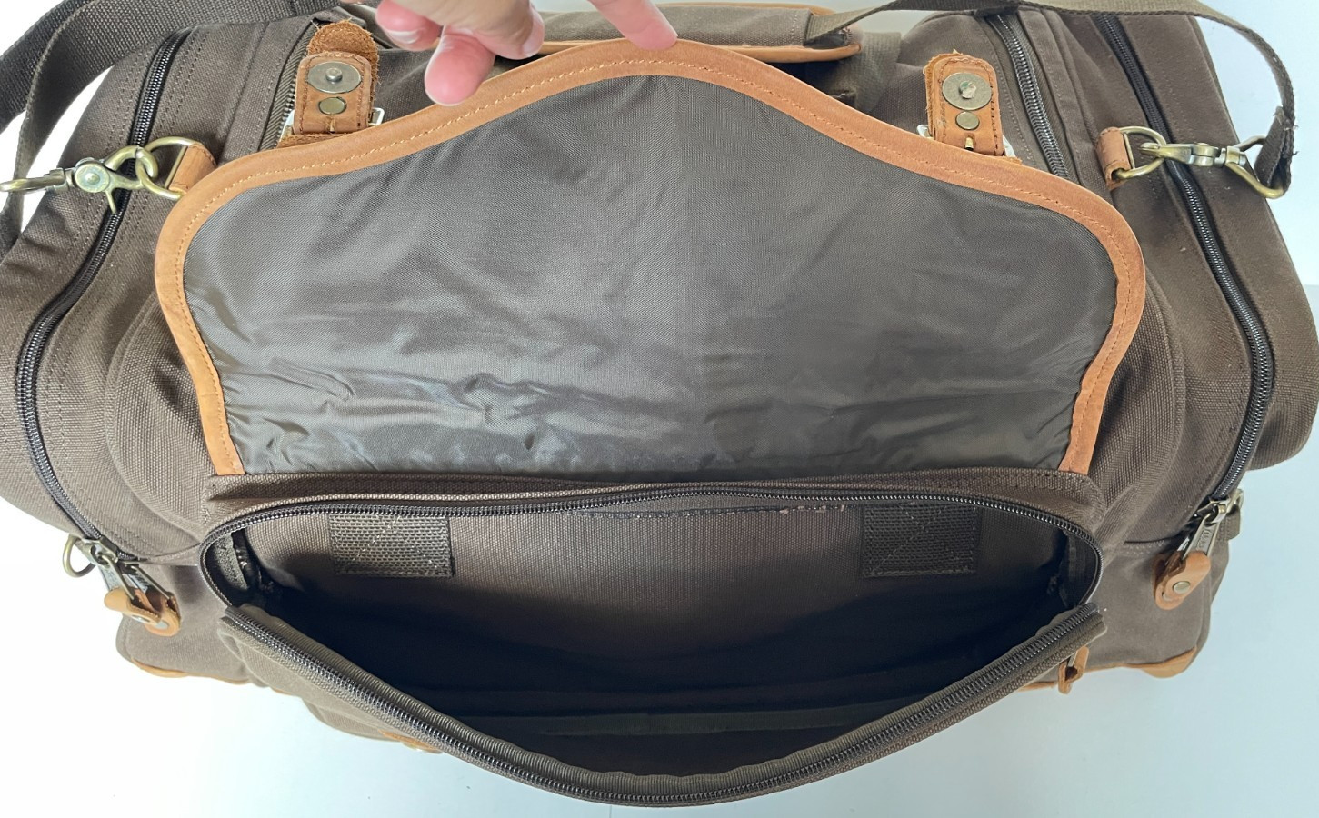 Cabela’s Vintage Battenkill Canvas & Leather Large Duffel Bag Luggage Filson