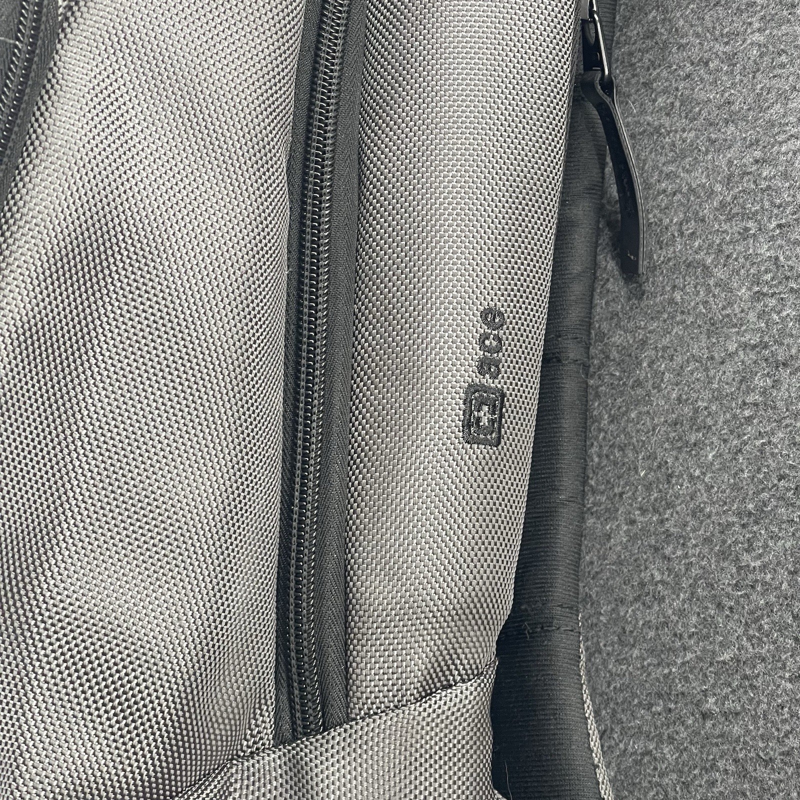 OGIO® Ace Pack Metallic Gray Backpack, 1680D, 1,450 cu. in./22.1 L, PADDED