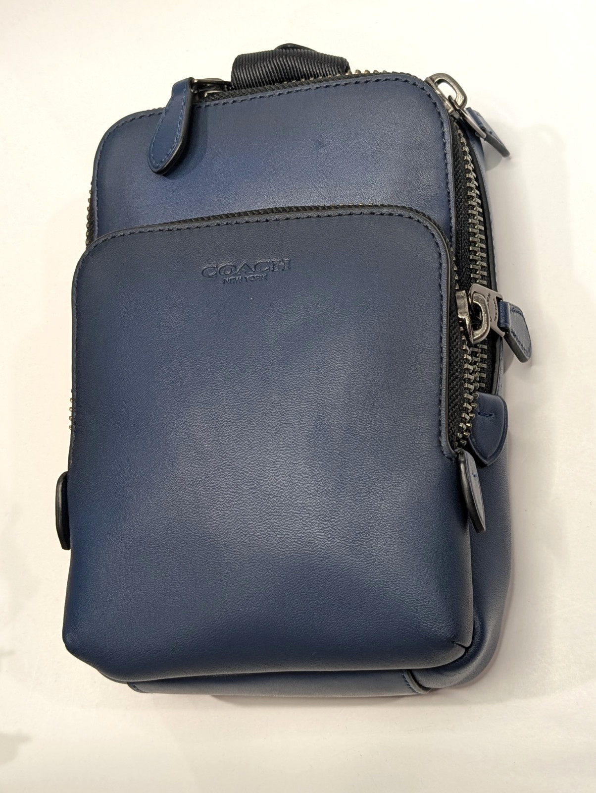 Coach Men’s Deep Blue Glovetanned Leather Gotham Sling Pack 13 (CM371) – NWT