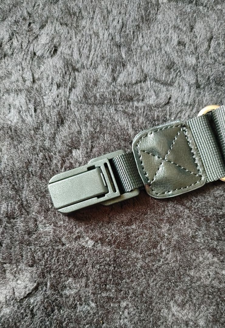 Ultra Lightweight Excellent Condition ZERO HALLIBURTON Polycarbonate Silver Atta