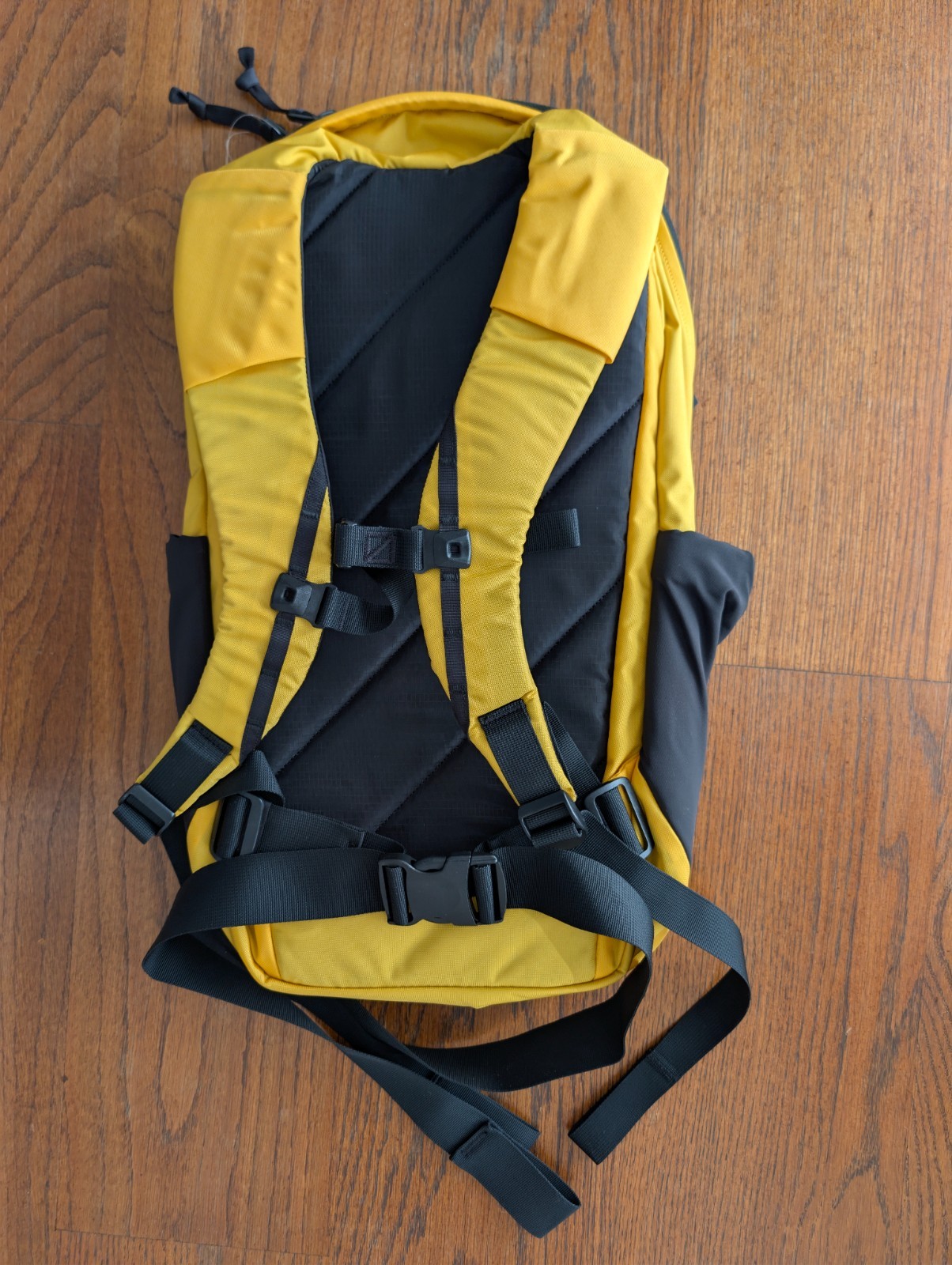 Evergoods Mountain Panel Loader MPL 22L, Expedition Yellow – New