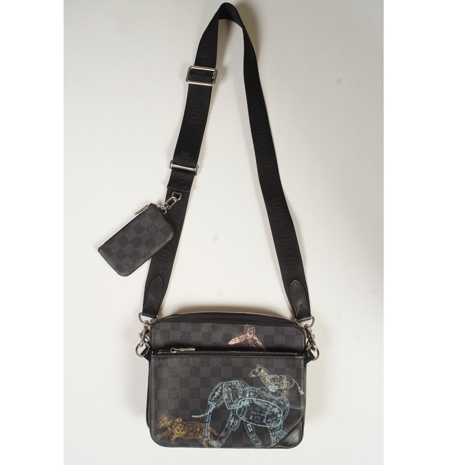 Louis Vuitton Trio Messenger Bag Limited Edition Wild Animals Damier Graphite Co