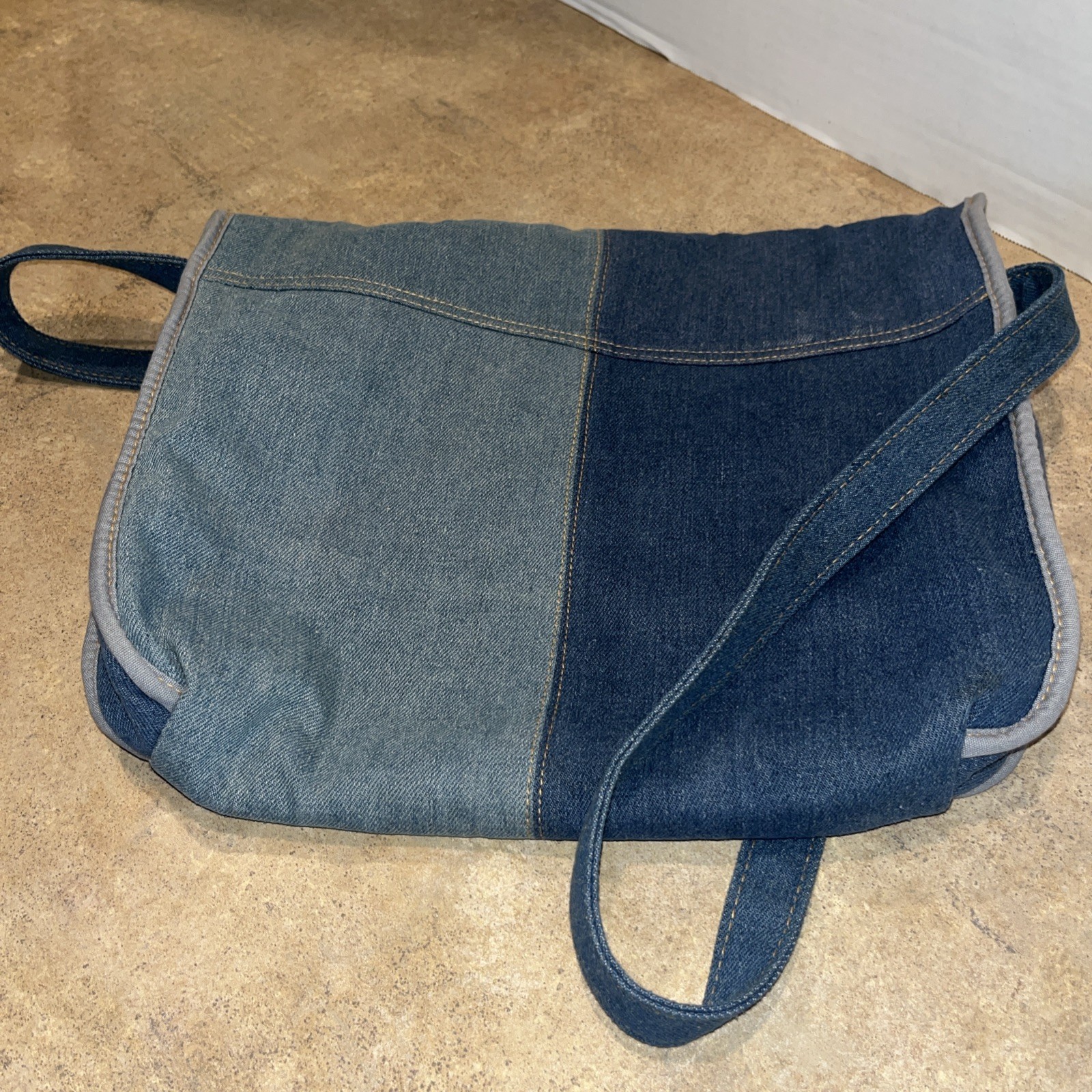 Brand Ban.do Denim Logged On Laptop Bag Boho Hippie Style. Padded w/pockets