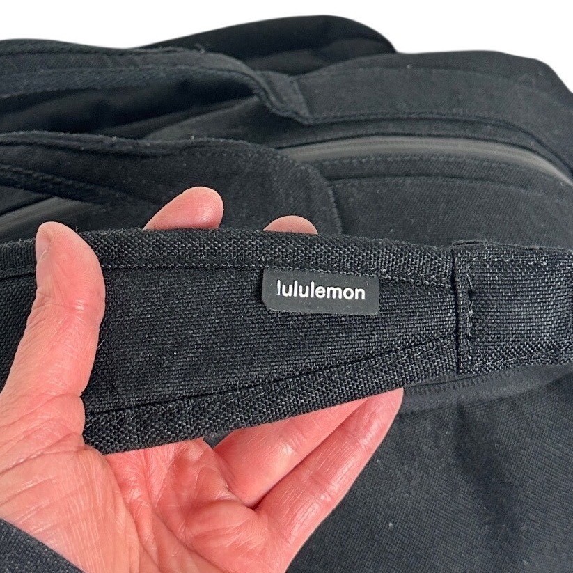 Lululemon Command The Day Black Duffle Bag 40L Unisex Travel Laptop