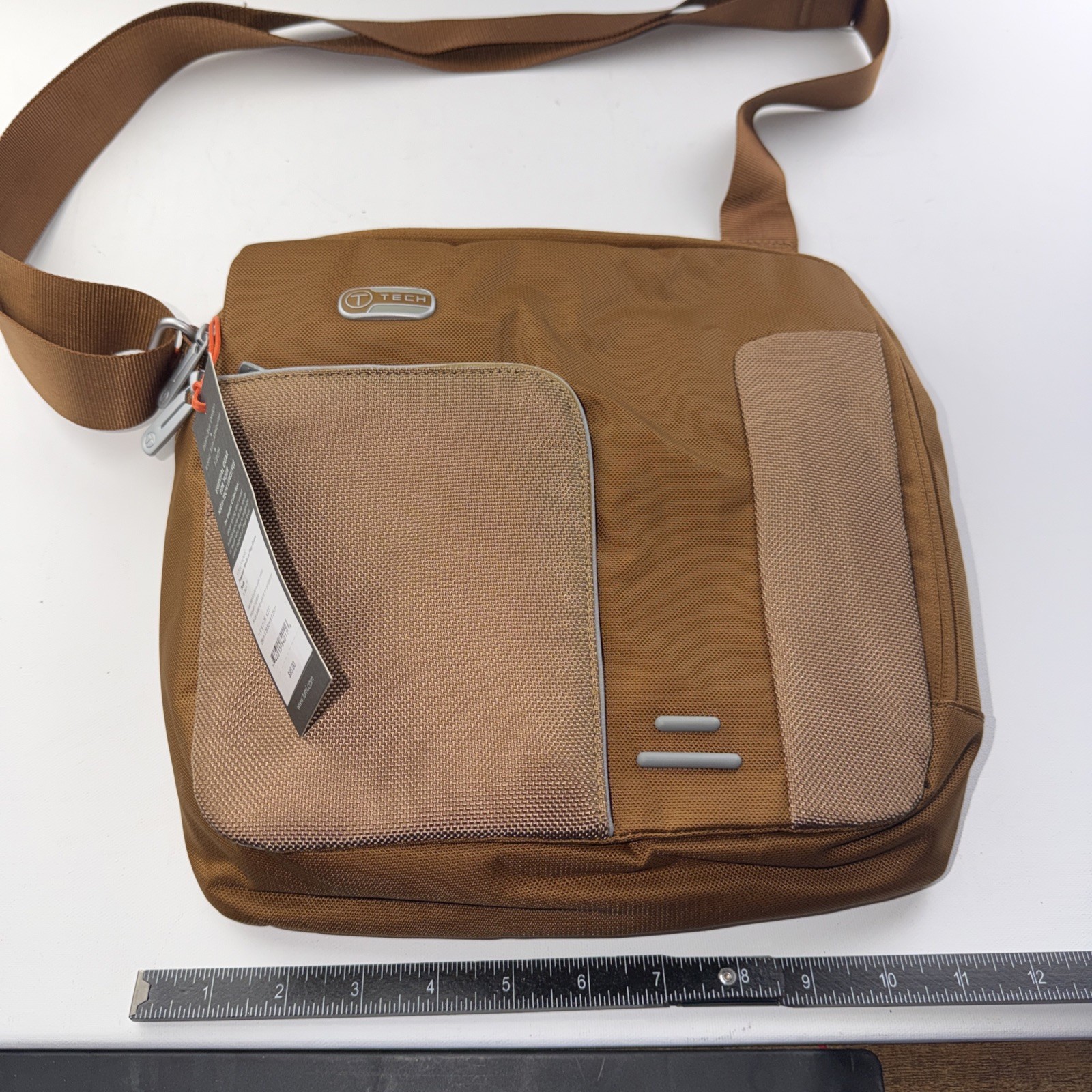 Tumi T-Tech Crossbody Sling Pack Messenger Travel Bag Brown Style 57436RU