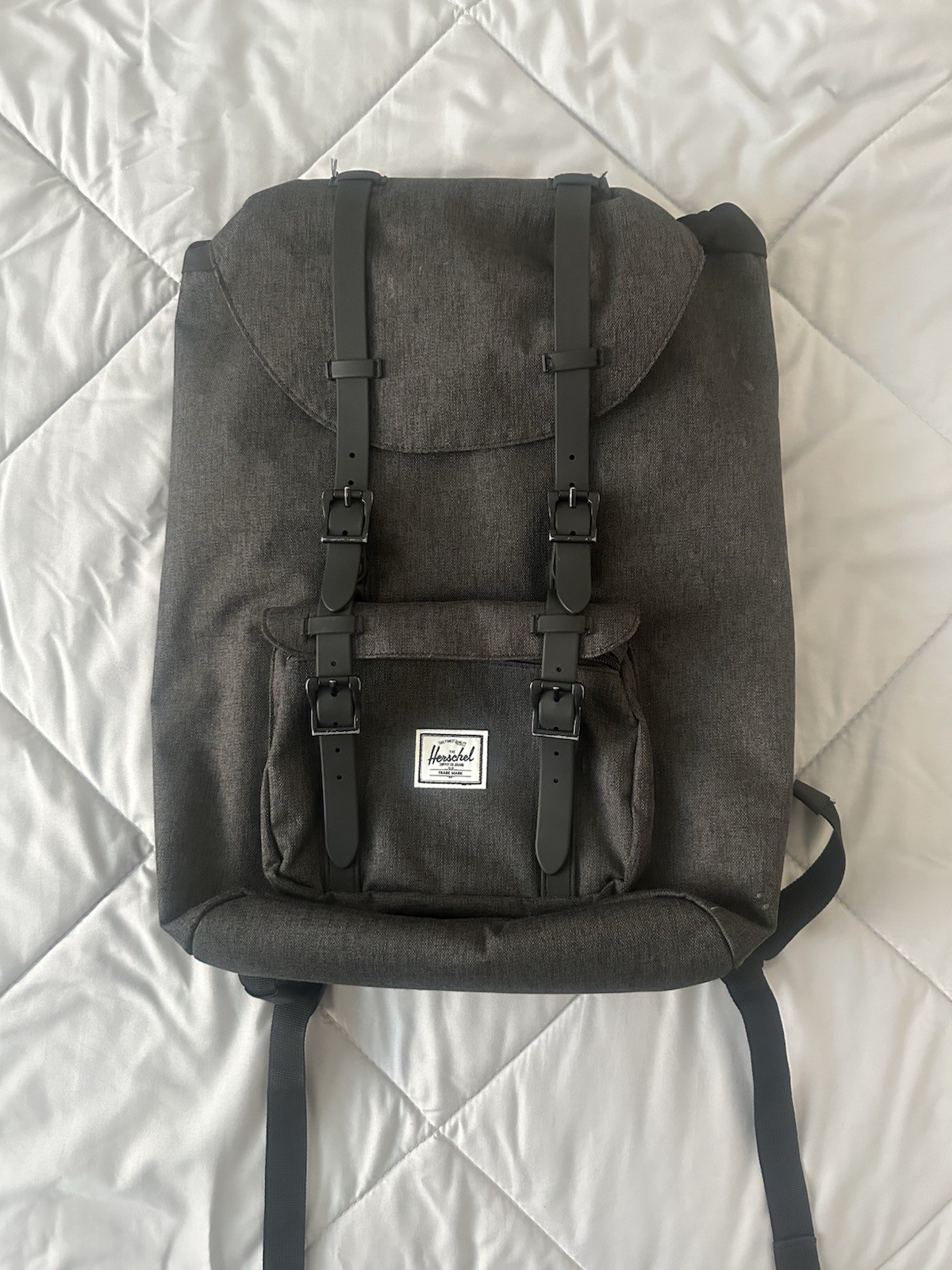 Herschel Magnetic Gray Backpack Buckle Drawstring Closure Padded Straps Pockets