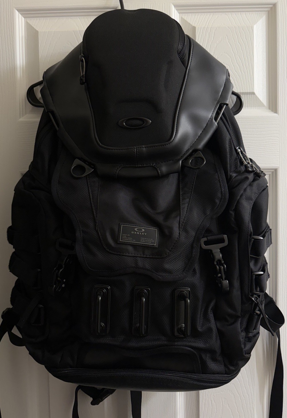 Oakley Kitchen Sink Backpack Stealth Black 34L Laptop Tactical Hiking Black