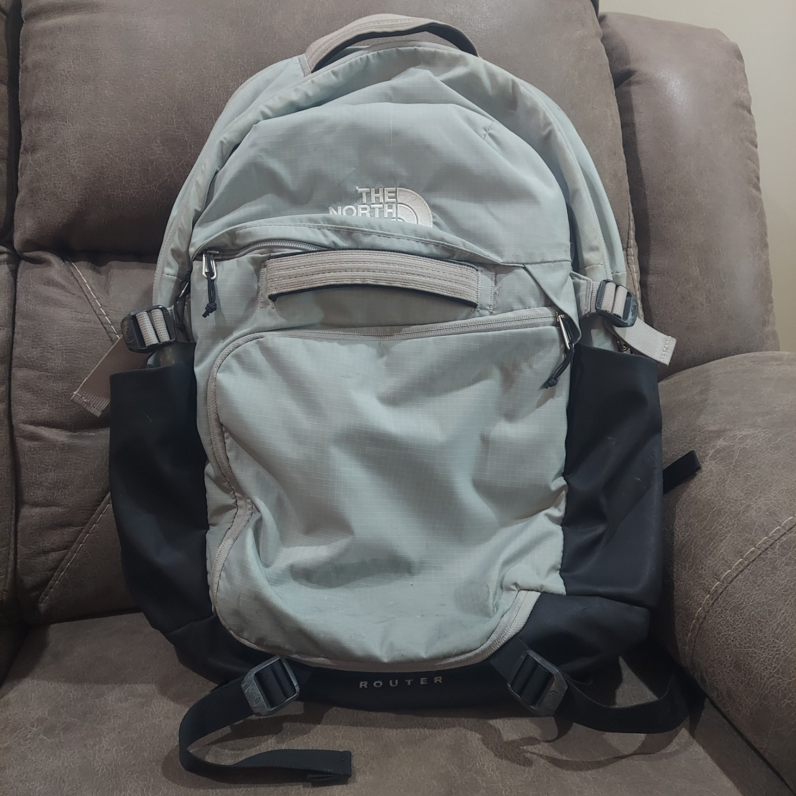 The North Face Men’s Router Everyday Laptop Backpack gray and black