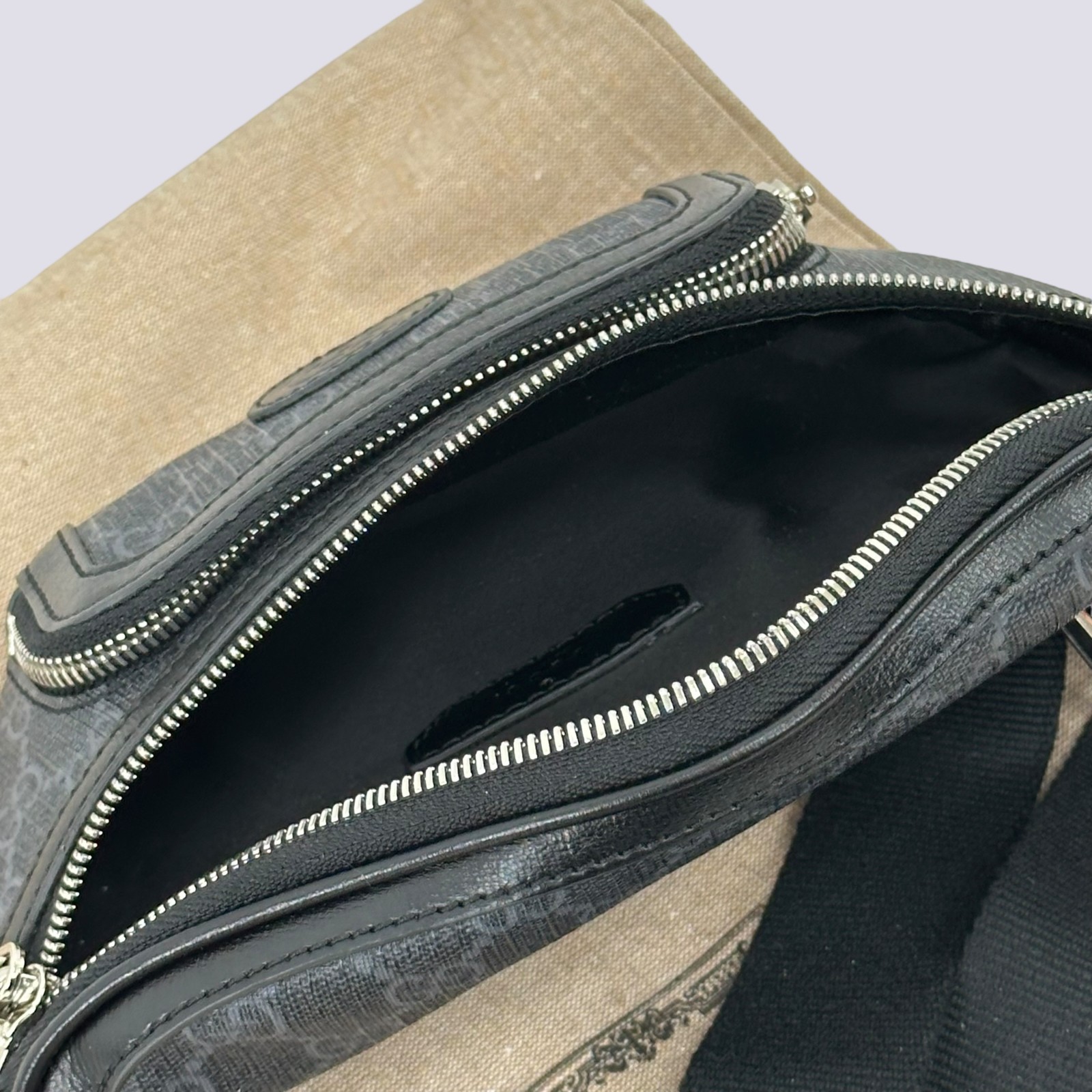 Gucci GG Monogram Logo Interlocking G Canvas Crossbody Belt Bag Black 682933