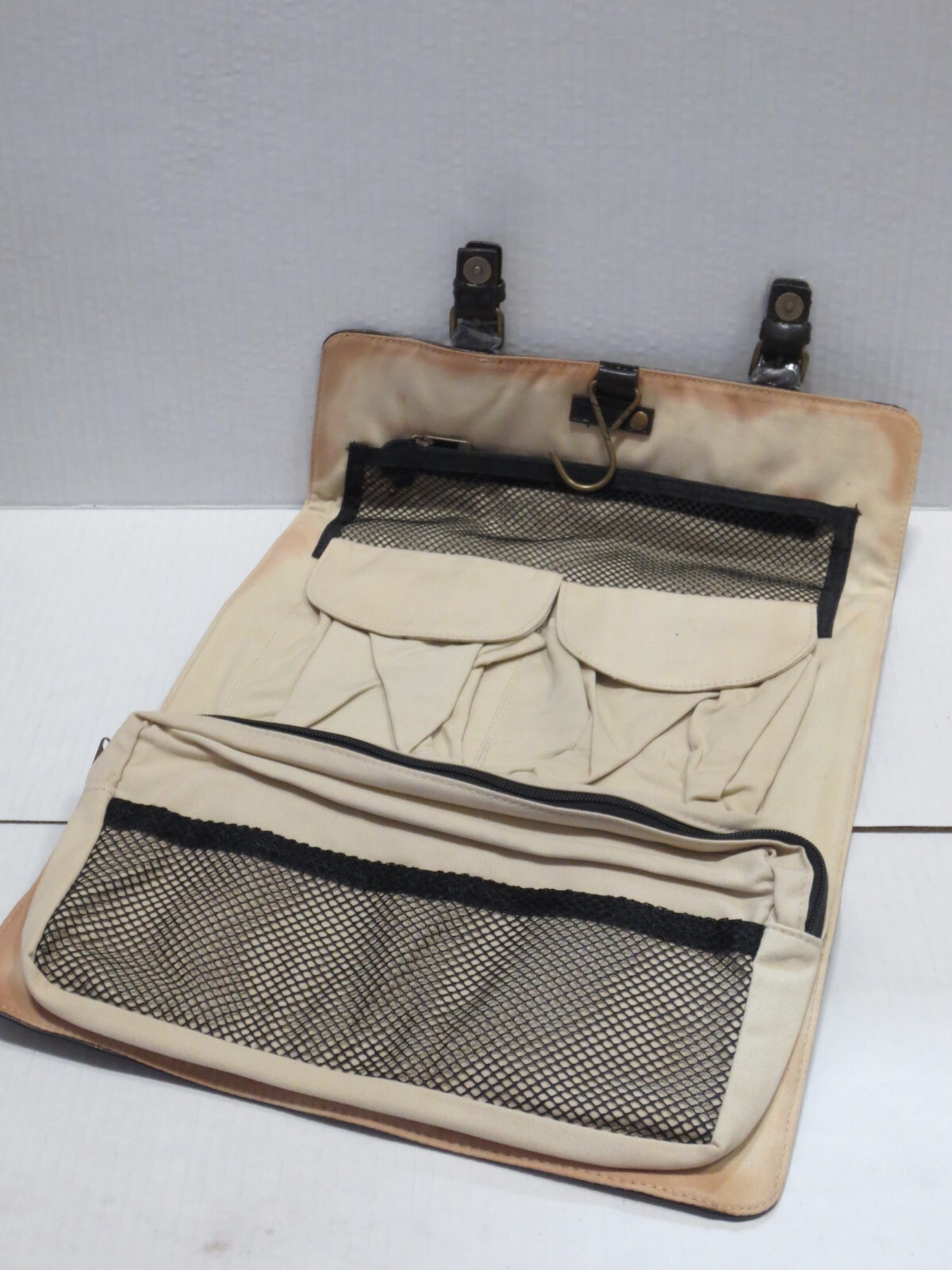 AMERICAN CREW BROWN HANGING TRAVEL ORGANZER TOILETRY BAG