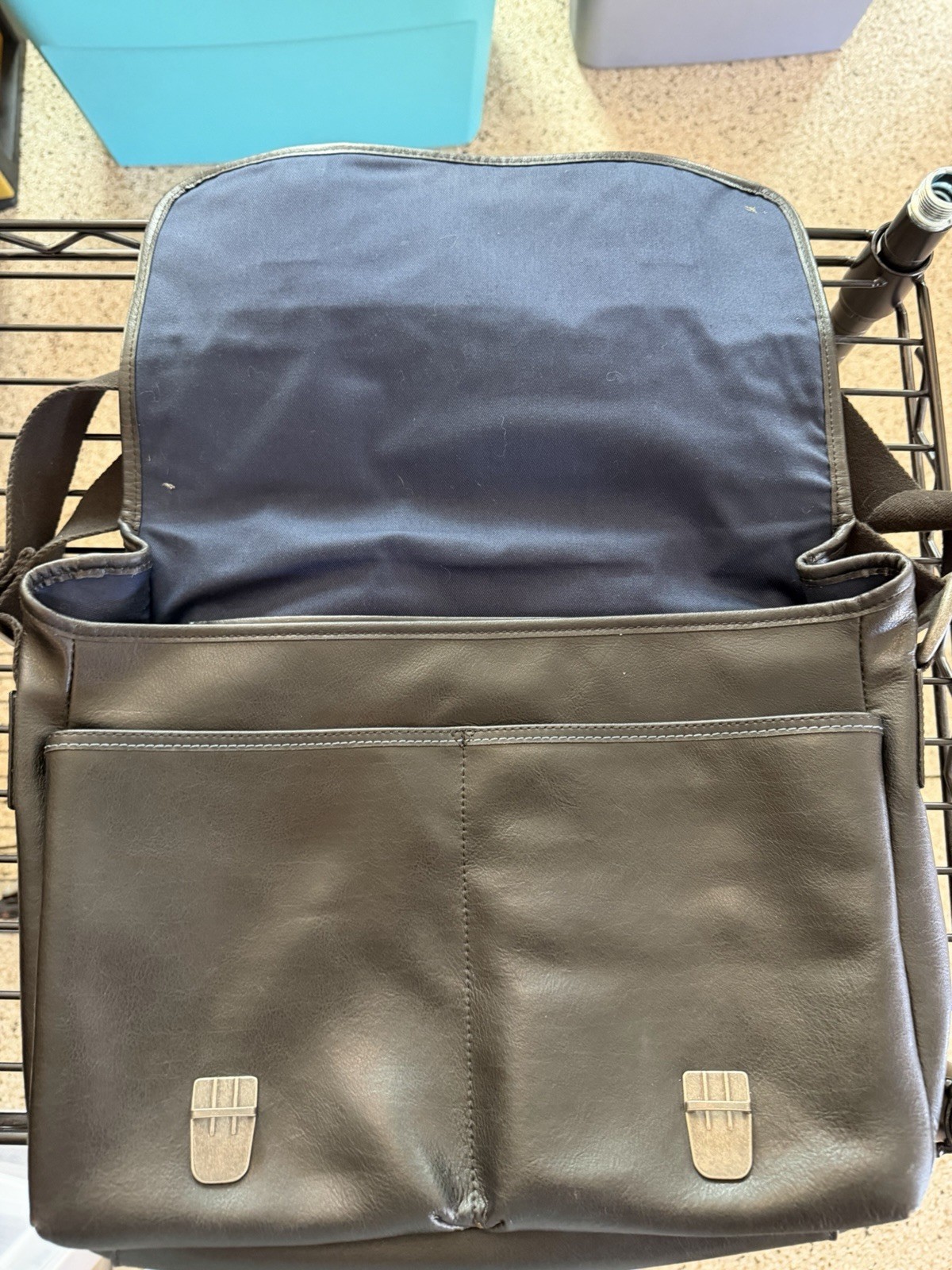 TUMI T-Tech Premium Black Leather Messenger Bag / Briefcase-Fits 13-14″ Laptops