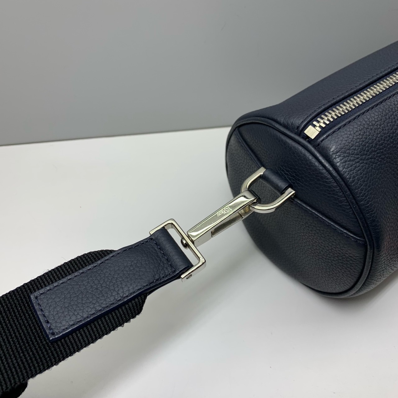 Dior Pre-Owned Authentic Atelier Navy Leather Crossbody Bag Free Shipping20x12cm