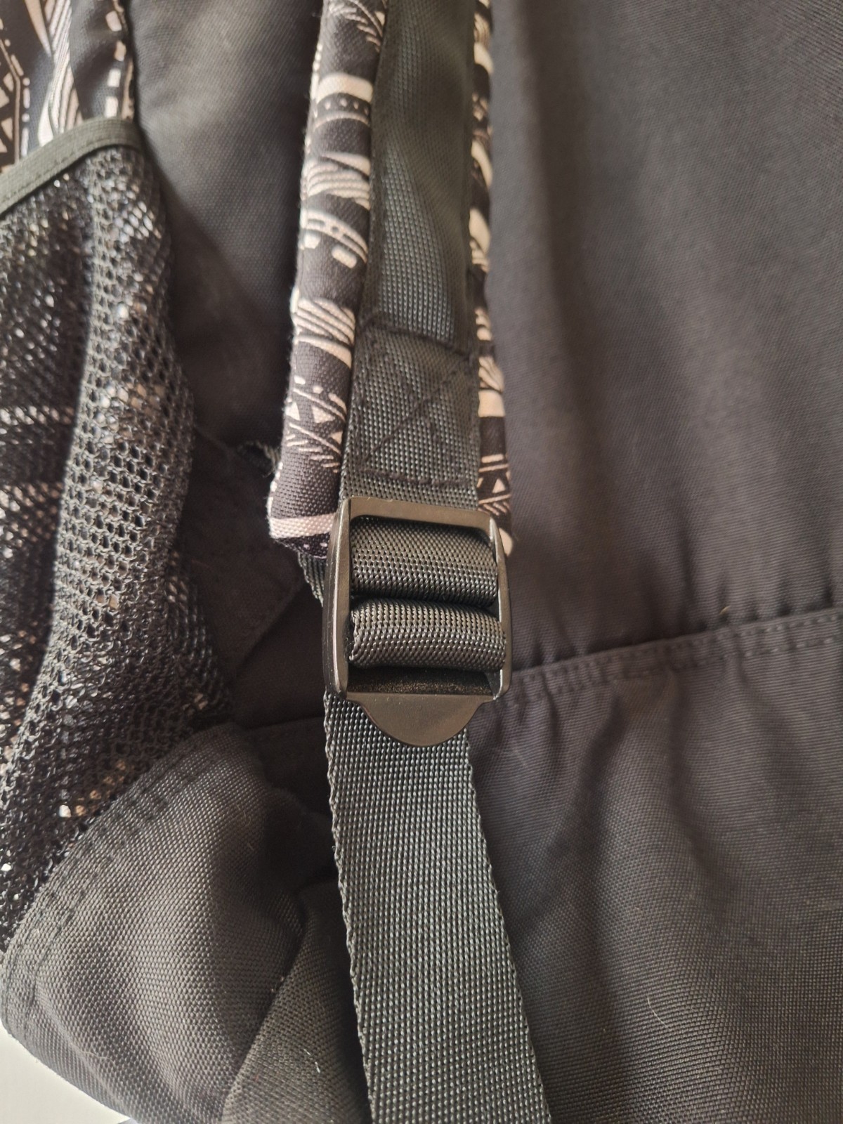 Victoria Secret Black & White Geometric Zip Backpack w/ Adjustable Straps