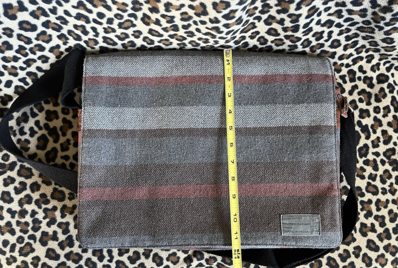 HEX Westmore Messenger Bag