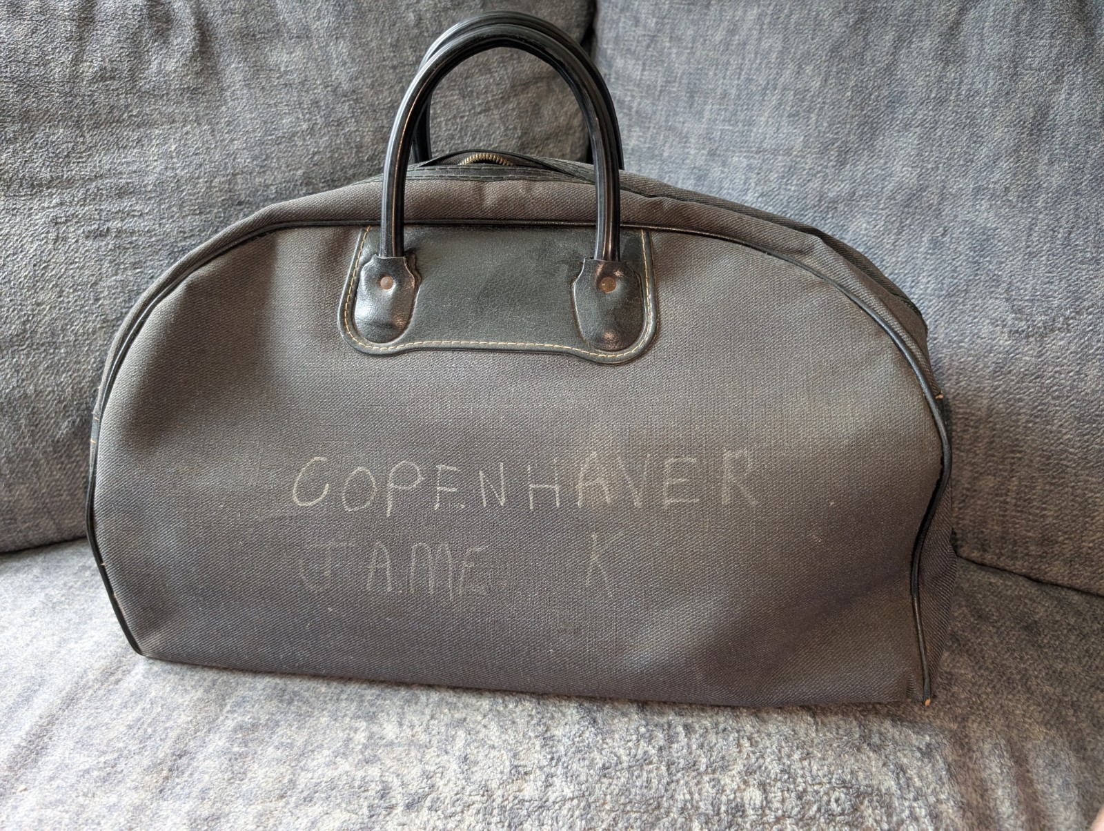 Vintage 1950s USAF Cold War Era Handled Carry On Duffle Bag! Free Shipping!
