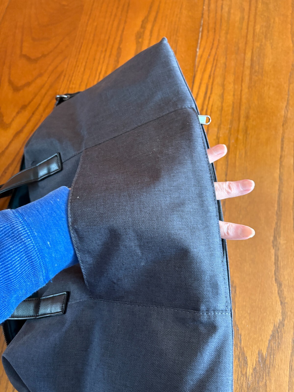 EPIC – Gray / Black Duffle Bag – EXCELLENT PRICE !!!