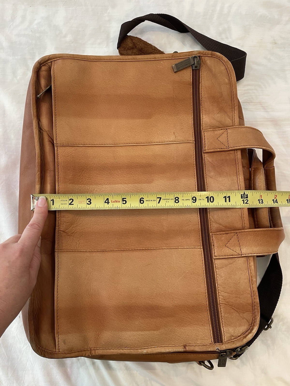 Claire Chase Distressed Tan Leather Laptop Briefcase Shoulder Bag Carry On Large