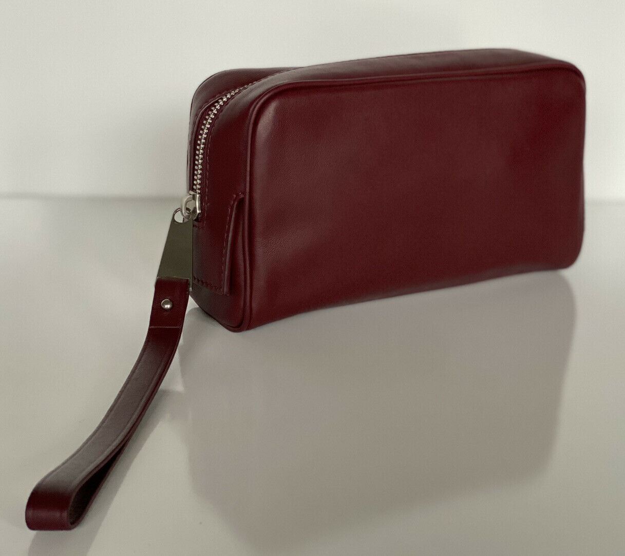 NWT $1020 Bottega Veneta Leather Bordeaux Small Toiletry Case Pouch 575557 Italy