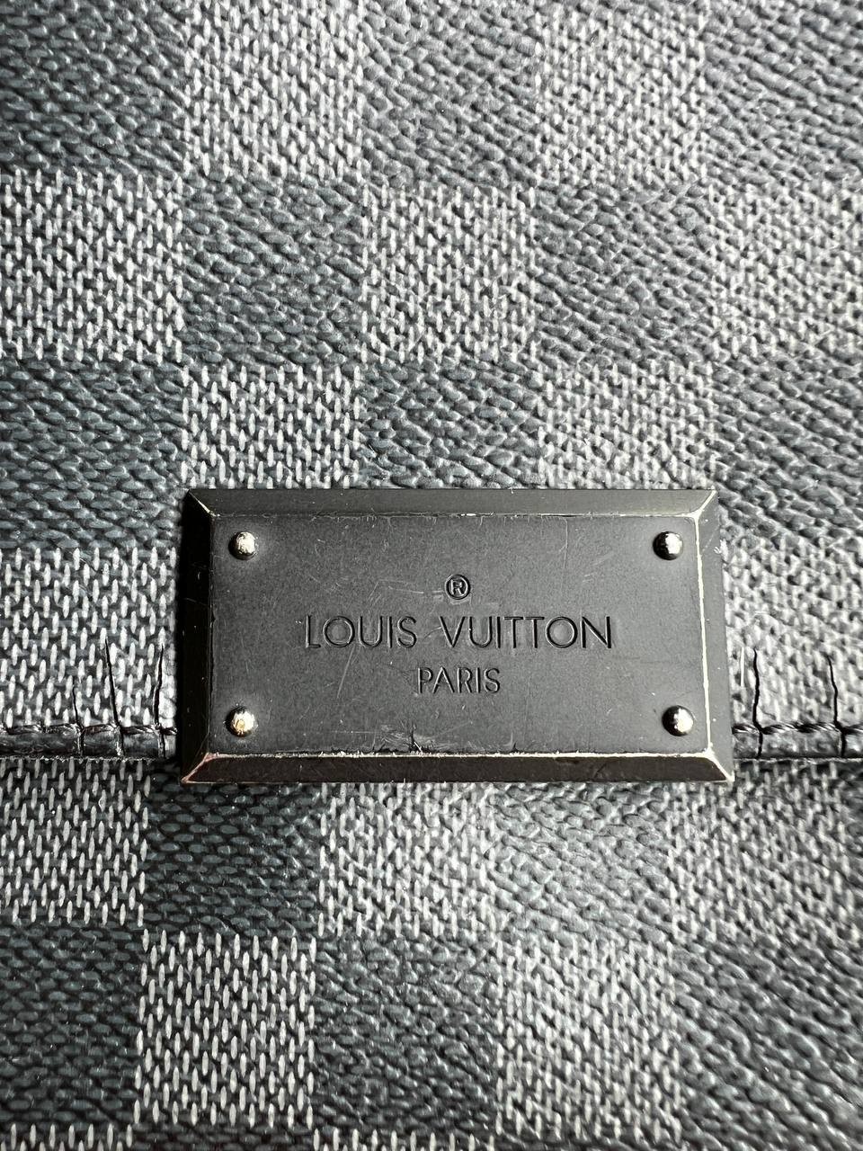 Louis Vuitton Damier Graphite District PM Shoulder Bag Noir FO4135 Auth Used F/S