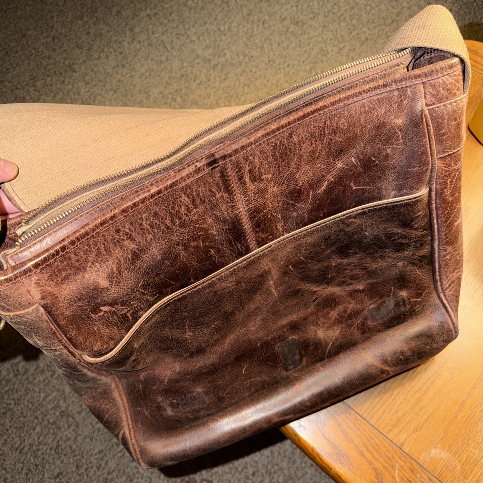 LEATHER MESSENGER BAG w/SHOULDER STRAP – BUFFALO JACKSON TRADING CO. ROOSEVELT