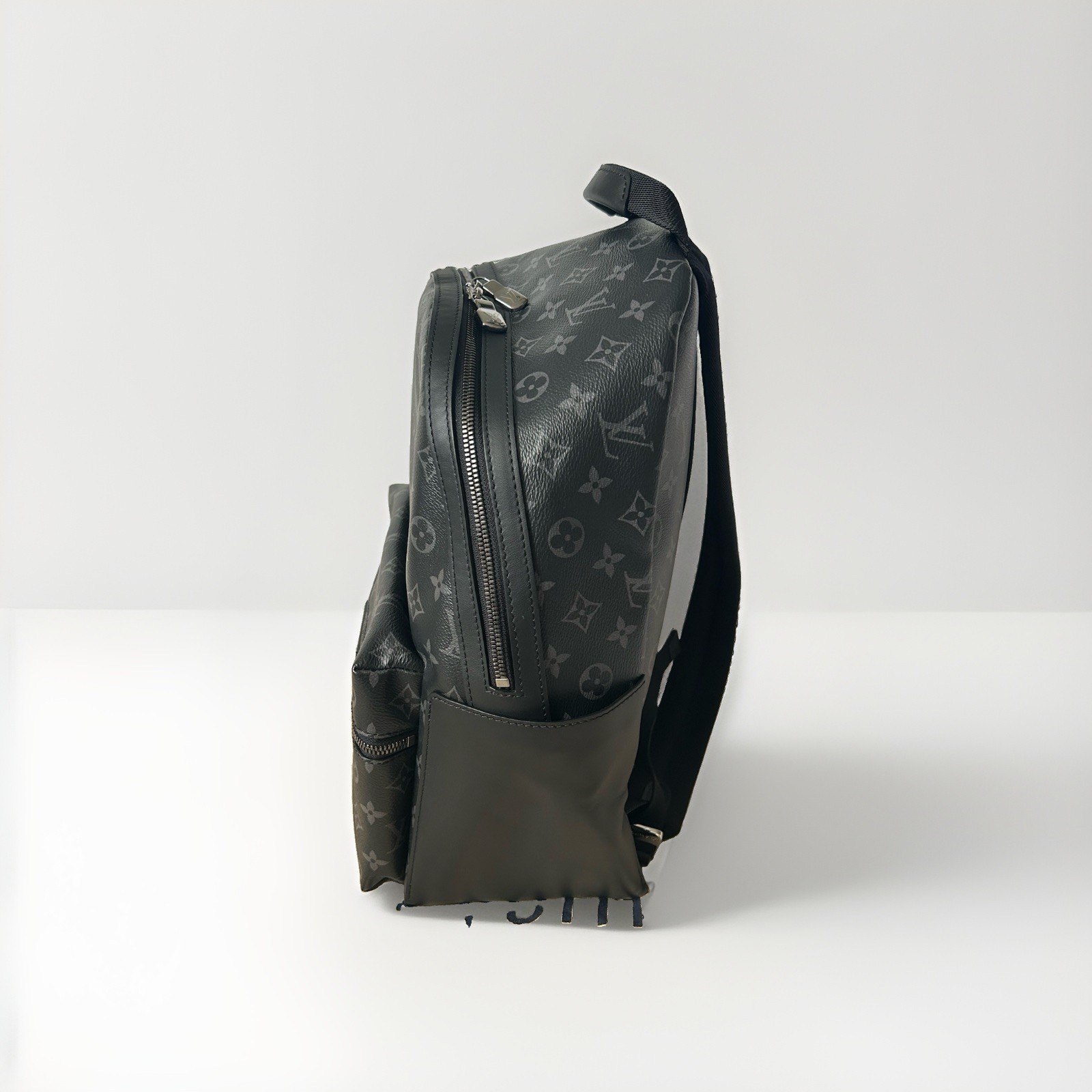 Louis Vuitton Discovery PM Backpack Monogram Eclipse Black Canvas NWT Authentic