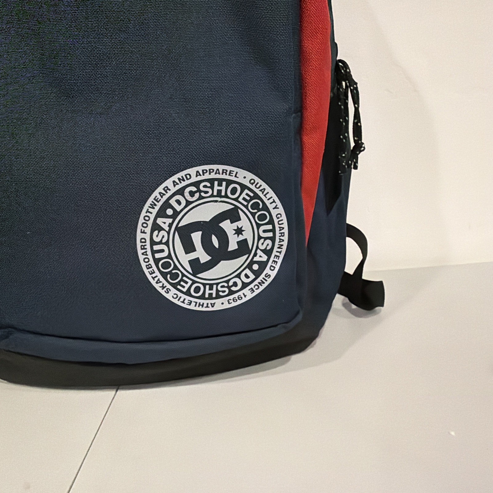 DC Shoes Large Blue/red Backpack Zip & Buckle Adjustable Straps Pockets
