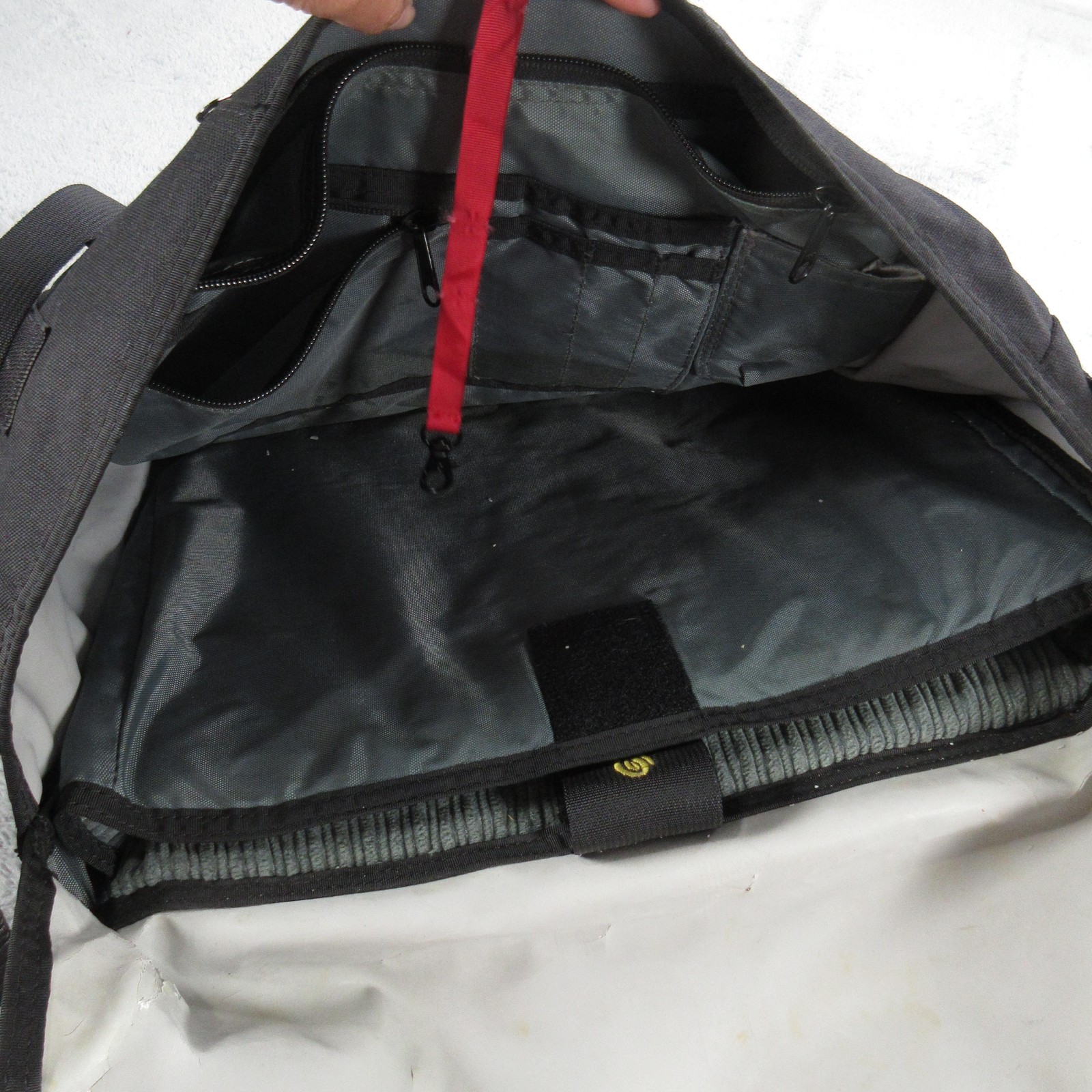 Timbuk2 Messenger Bag Medium Black Nylon Laptop Work Travel Shoulder Crossbody