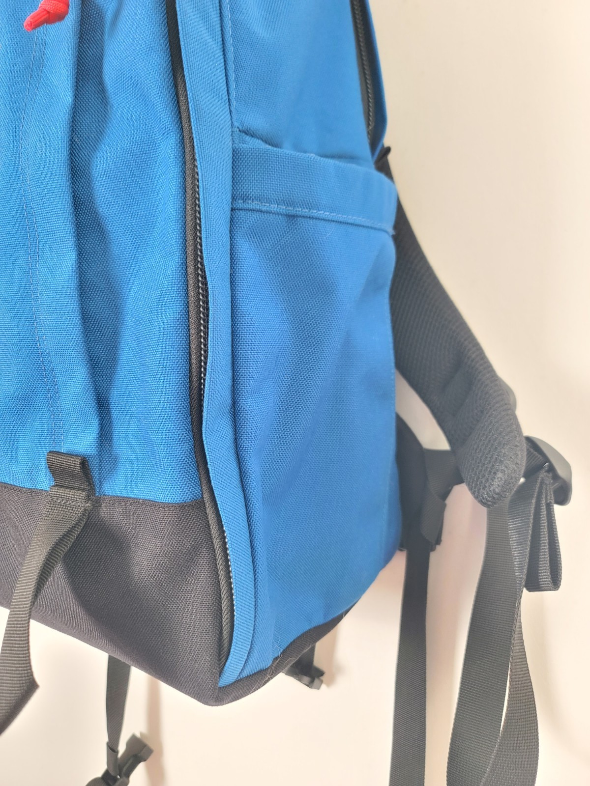 Topo Designs Core Pack Blue Black Large Laptop Bag Hiking Commute Travel 25L