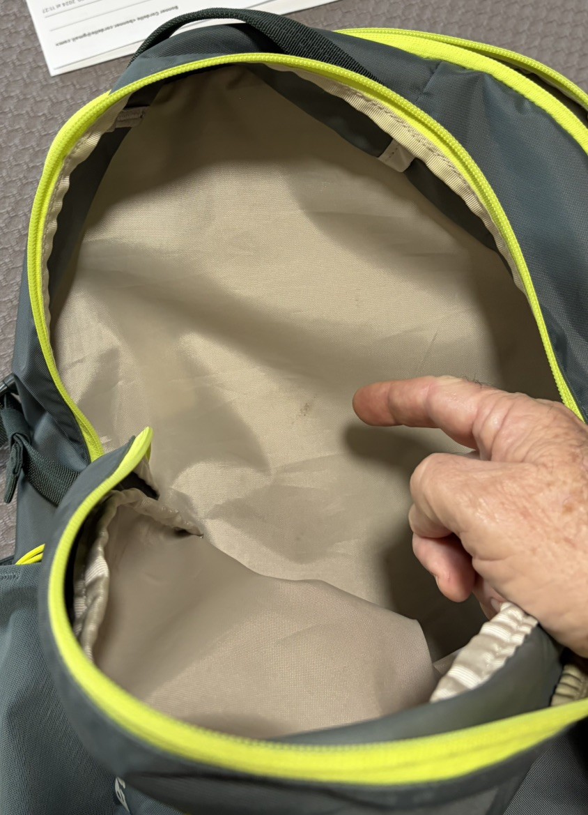 Patagonia Refugio Backpack 26L 47914 Blue Green Daypack with Multiple Pockets